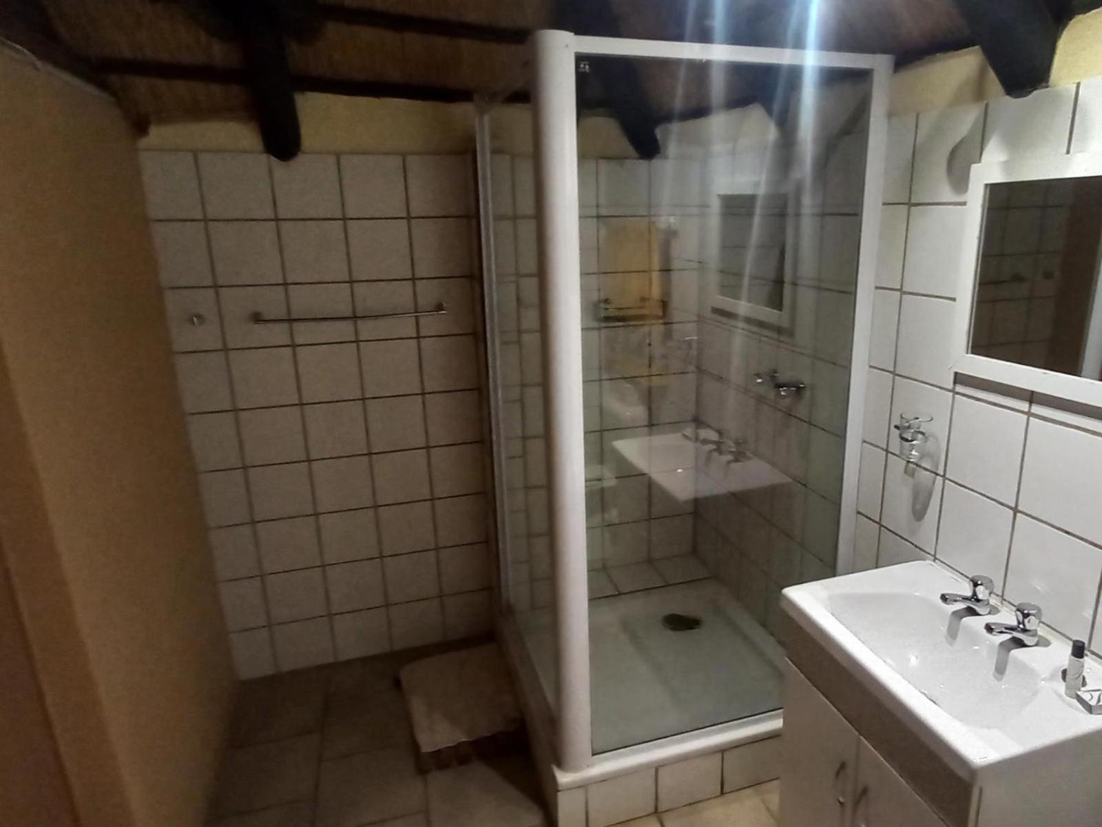 Ombinda Country Lodge Outjo Bilik gambar