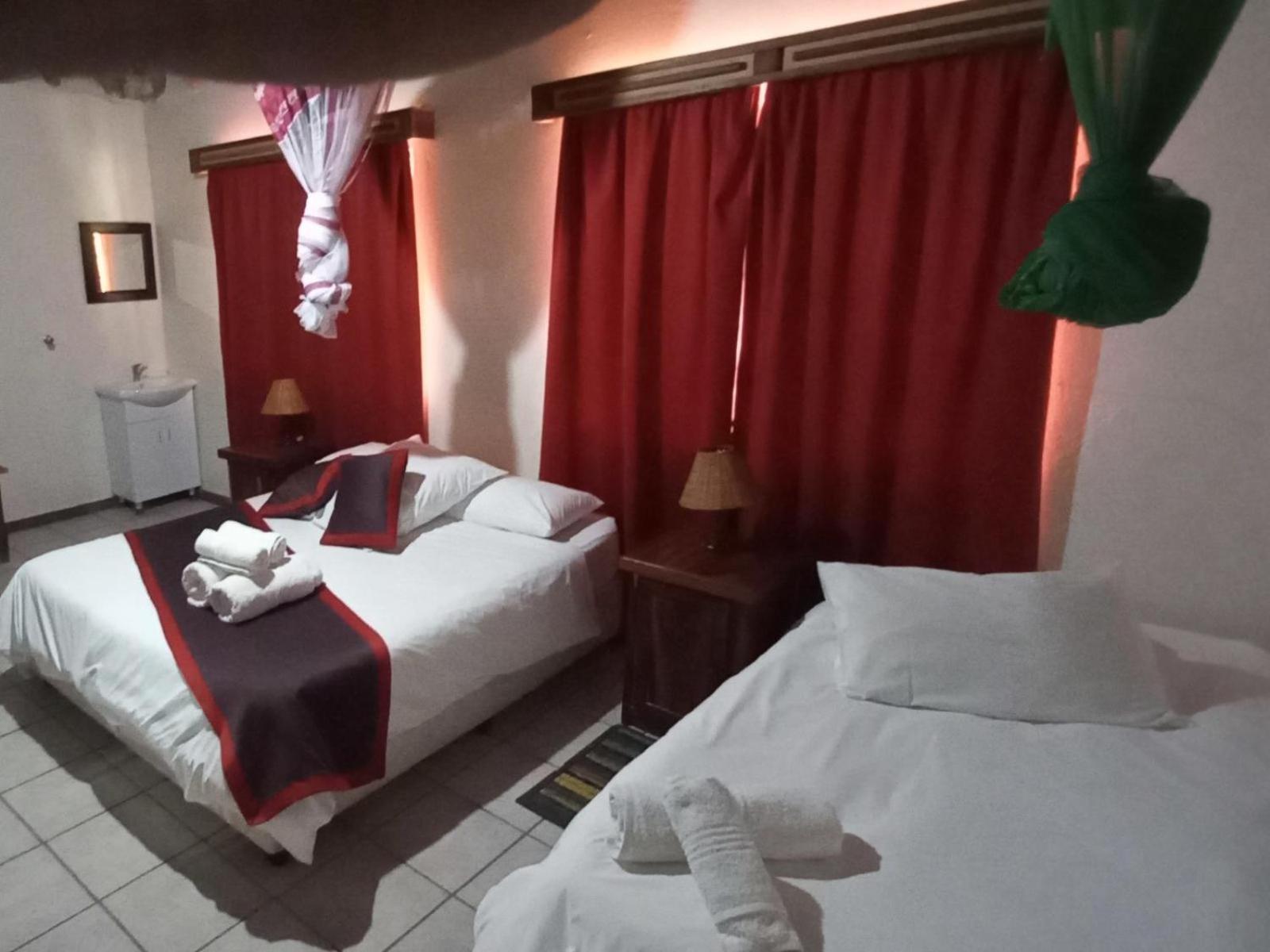 Ombinda Country Lodge Outjo Bilik gambar